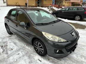 Predam Peugeot 207, 1.4 benzin, 137000km - 2