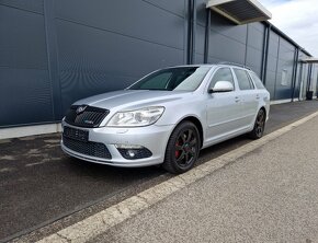 Škoda Octavia Combi 2.0 TDI RS DSG - 2