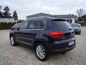 Volkswagen Tiguan 2.0TDi 4x4-SPORT-WEBASTO - 2