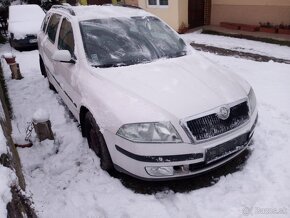 Rozpredam škoda octavia 2.  1.9TDI  77KW.  4X4 - 2