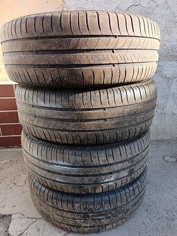 205/60r16 - 2