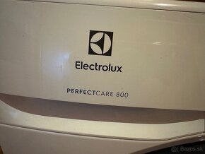 Electrolux PerfectCare 800 - 2