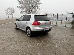 VW Golf V 1.9tdi - 2