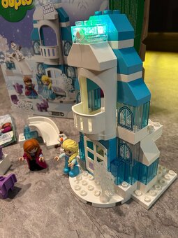 LEGO DUPLO 10899 / Zámok FROZEN Anna, Elza - 2