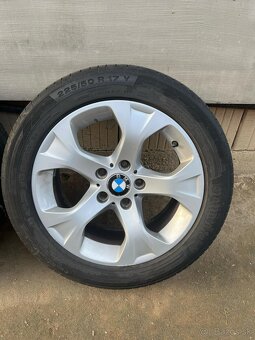 Predám elektróny aj s letnými pneu. BMW X1 225/50 R17 - 2