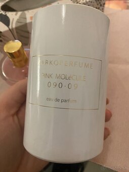 Zarkoperfume pink molecule - 2