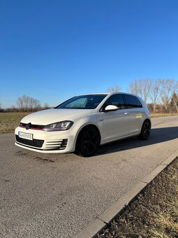 Volkswagen Golf GTI 7 2.0 TSI DSG - 2