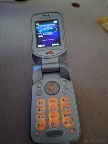Sony Ericsson w300i - 2