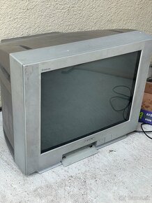 Sony Trinitron 70cm - 2