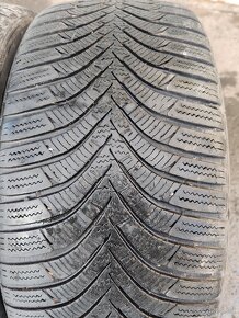 225/45 R17 - 2