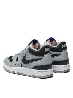 Nike Sneakersy 49,5 Attack QS SP FB8938 001 Sivá - 2