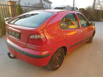 RENAULT MEGANE 1,9D  47KW  RV.2001 - 2