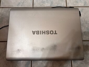 Toshiba Satellite L300D - Turion X2 - 2GB RAM - 320GB HDD - 2