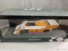 Porsche 917/10 1:18 Minichamps - 2