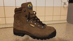 vibram - turisticke topanky La Sportiva - 2