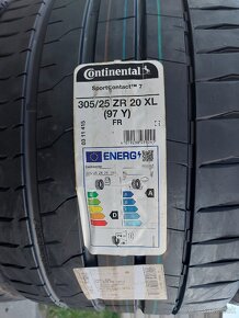 2x 305/25R20 Continental SportContact7 - 2