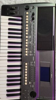 Yamaha psr s670 - 2