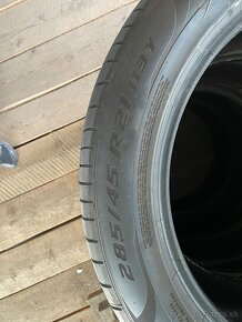 285/45 R21 Pirelli P ZERO  runflat - 2