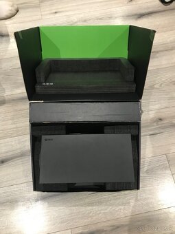 Predám nový xbox series x - 2