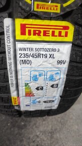 Pirelli 235/45r19 zimné - 2