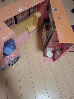 Barbie karavan+ auto, zn. Barbie - 2