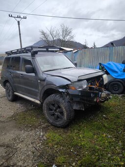 Mitsubishi Pajero V60 3liter - 2