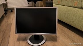 Predám LCD monitor LG 20,5" - 2