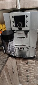 Automatický kávovar Delonghi - 2