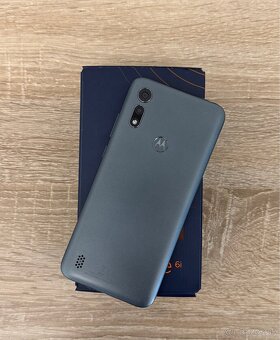 Motorola Moto e6i - 2