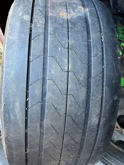 385/55/R 22,5 Goodyear/ Continental - 2