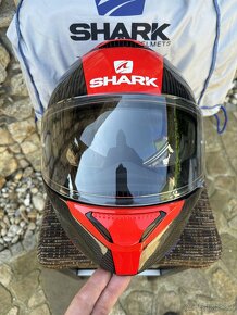 SHARK Spartan Carbon Skin carbon/red - 2