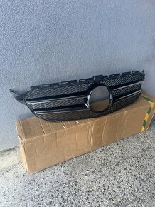 Mercedes benz w205 front grill - 2