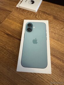 iPhone 16 128 gb Teal - 2