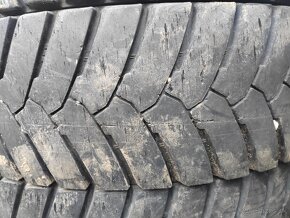 315/80 R22,5 terénne/záberové bridgestony - 2