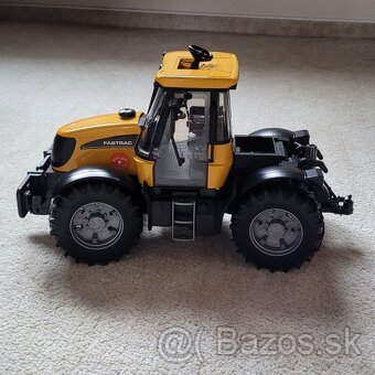 Bruder traktor JCB Fastrac - 2