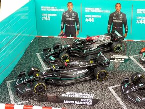 4 set MERCEDES BENZ AMG F1 – 1:43 Bburago - 2