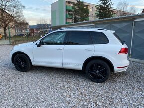 VW Touareg 3.0TDi V6 Automat 4Motion - 2