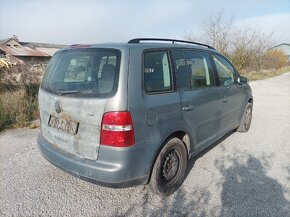 Rozpredám Touran 2006 1.9 TDI 77kw BXE - 2