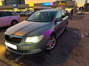 Škoda Superb Combi 2.0 TDI CR 170k Elegance DSG - 2