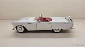 1:18 FORD THUNDERBIRD - 2