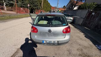 VW Golf 5 1.9 TDI - 2