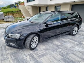 Volkswagen Passat Variant 2.0 TDI Business 4Motion DSG - 2