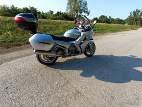 YAMAHA FJR 1300 - 2