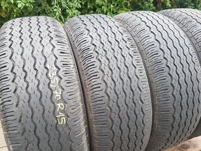 235/70R15 Avon - 2