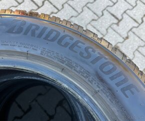 215/60 R16 Zimne Bridgestone Top Stav - 2