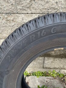 Predám Matador Sibir Snow Van 215/75 R16 C - 2