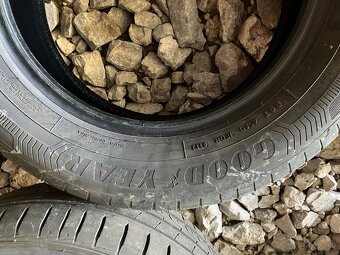 Predam letne pneu 185/65R15 - 2