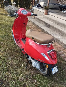 Predám Vespa Primavera 50 4T E4 r.v.2018 - 2