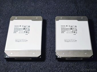 Toshiba Enterprise Capacity MG09 18TB 512e - 2