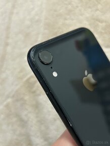 Predám iPhone XR - 2